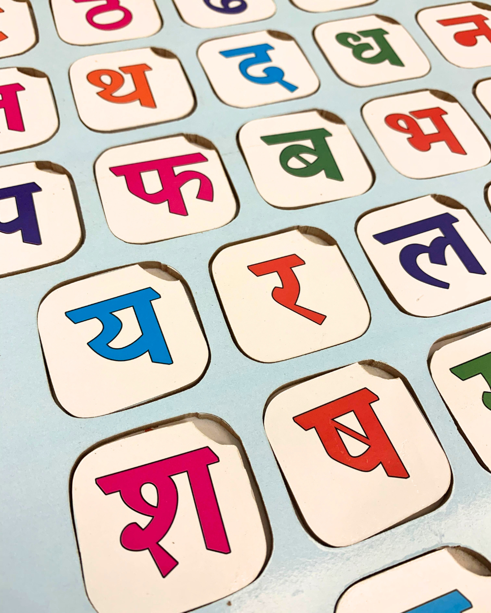 Hindi Alphabets Learning Board