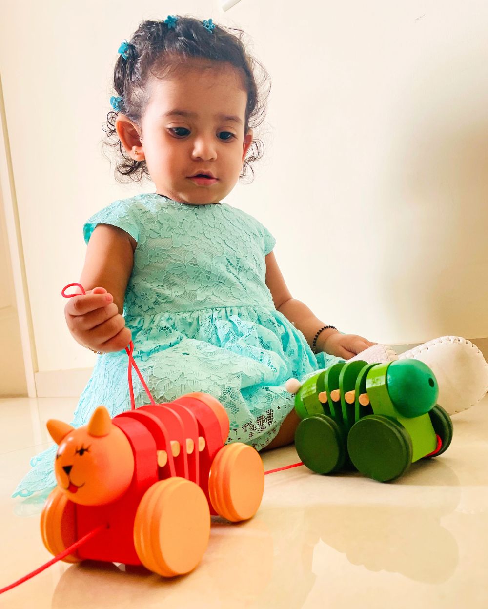 Moving Snail Clapper ( Set of 2)